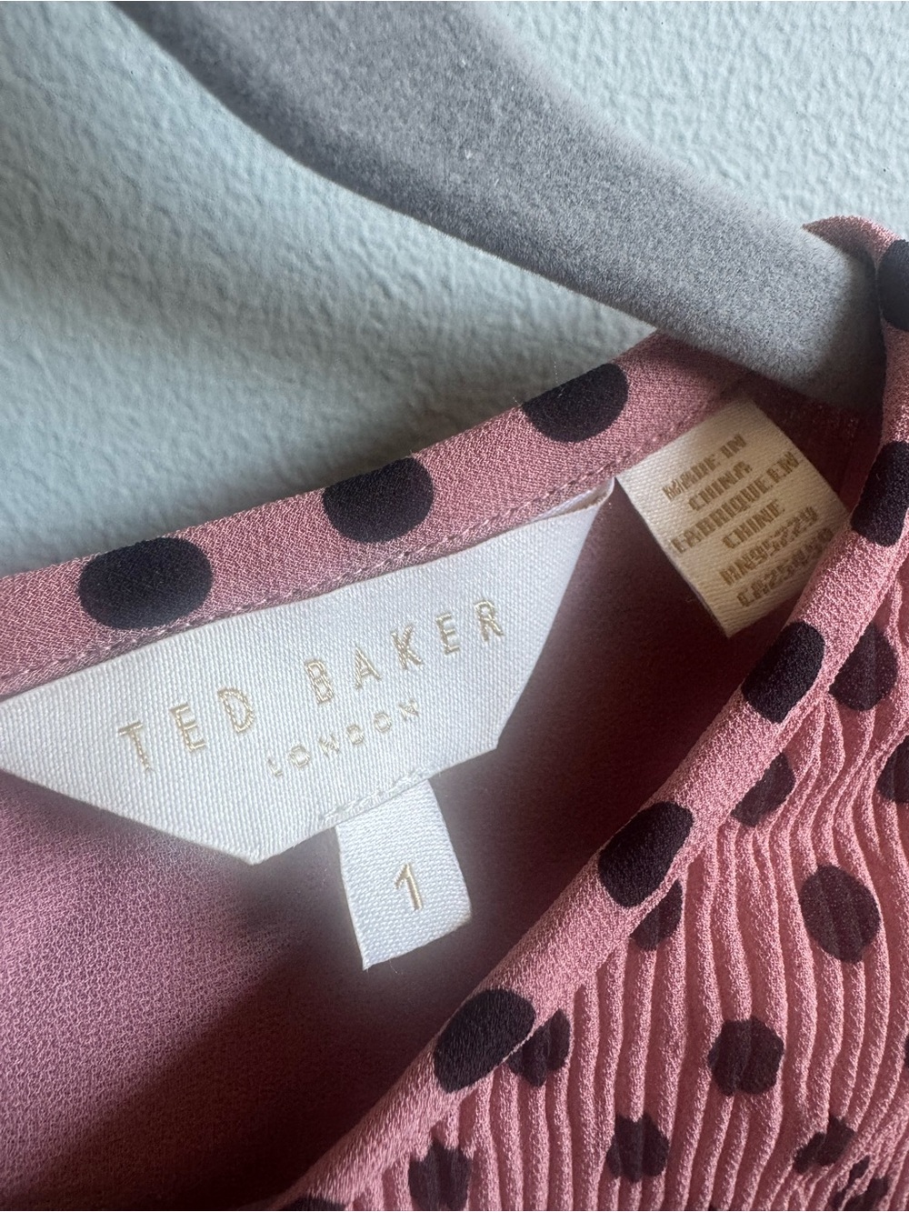Ted Baker London Polka Dot Pleated Blouse Pink Black Size 1 - Picture 3 of 5